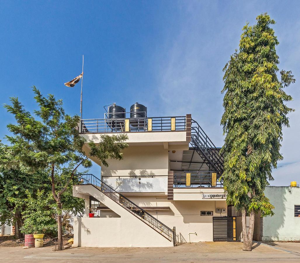 Krishna Homestay Хампи Экстерьер фото
