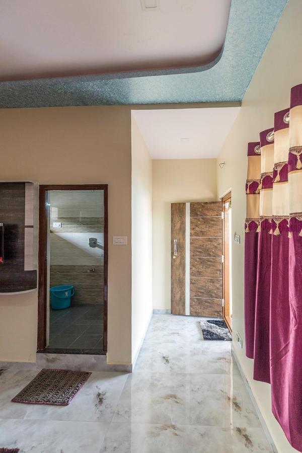 Krishna Homestay Хампи Экстерьер фото