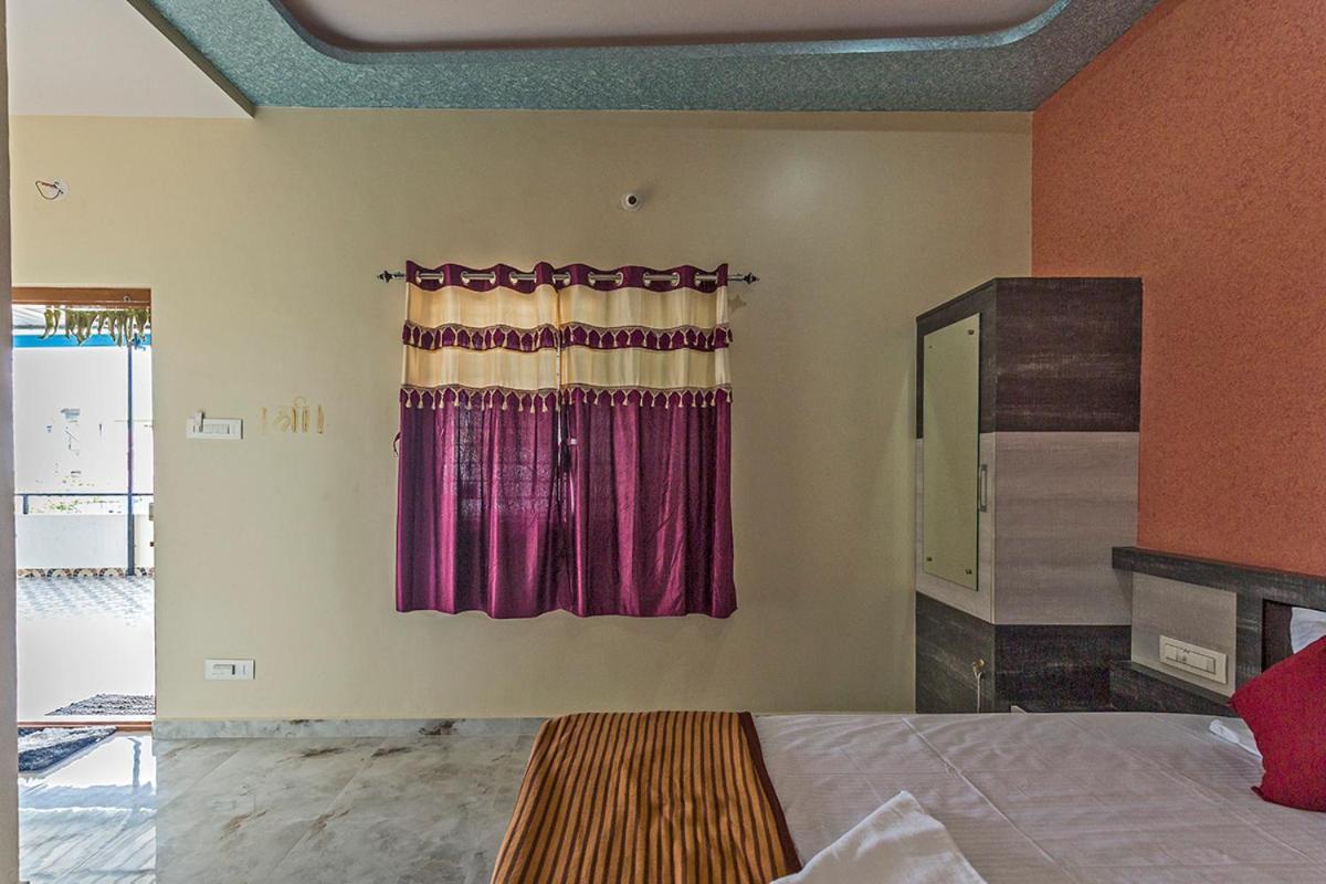 Krishna Homestay Хампи Экстерьер фото