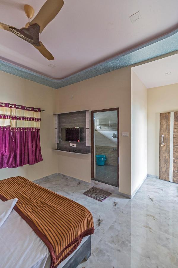 Krishna Homestay Хампи Экстерьер фото