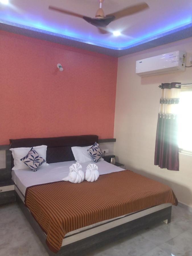 Krishna Homestay Хампи Экстерьер фото
